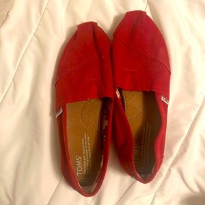 Red Toms size 7. Used condition.